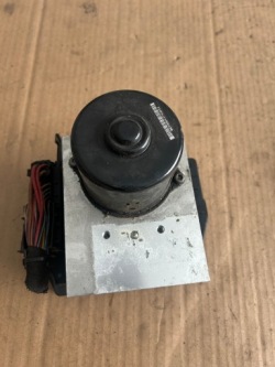 MERCEDES W203 насос ABS A2035451632