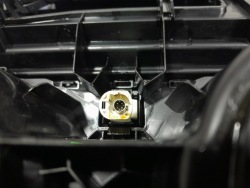 BMW 1 F40 бардачок CUP консоль средняя 6834298