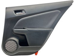 PRIUS IV дверные карты задних задний правый черный