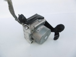 volvo oe 32214774 насос ABS