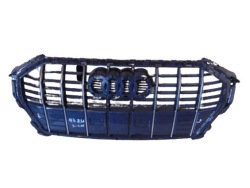решетка радиатора Audi Q3 83A теневая линия 83A853651E 83A853651F