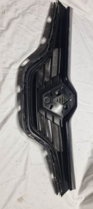 renault CAPTUR решетка радиатора молдинг 623102335R