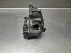 mazda 2.2 ДРОССЕЛЬНАЯ ЗАСЛОНКА R2AA 136B0
