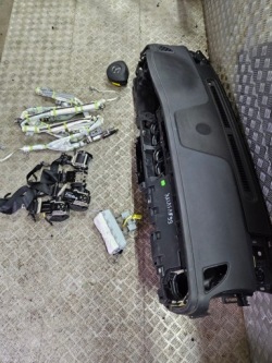 торпеда консоль MERCEDES W470 черный подушки безопасности