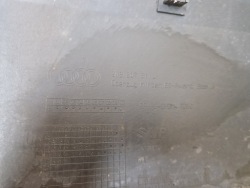 Audi A4 B9 универсал 8W9 15-19 бампер задний хром 8W9807511J