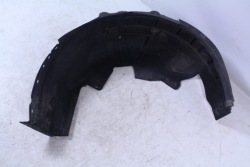 подкрылки задний правый vw Caddy 2K7 V 23r.