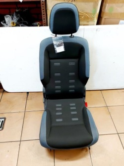 Berlingo PARTNER II III кресло задний правый