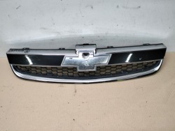 решетка радиатора Chevrolet CAPTIVA и Цвет GAR года 2006-2010