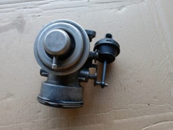 клапан EGR Audi A4 B6 1.9 tdi 038131501AA