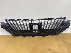 решетка радиатора peugeot 408 22-24 9840750280 хорошее состояние серый