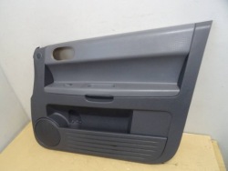 дверные карты правый передний mitsubishi COLT IV 5D HB NR685