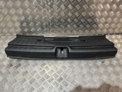 защита накладка ремня зад Audi Q2 GA 16- 81A863471