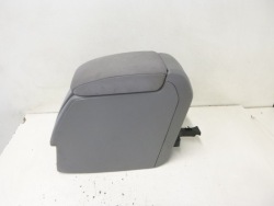 подлокотник vw volkswagen Golf V 3D 04r.