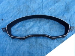 Audi A4 B9 8W рамка счетчика 8W0857115