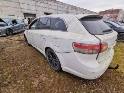 TOYOTA AVENSIS шланг воды 2011 2.0л