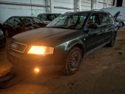 Audi A6 шланг воды 2001 2.5л