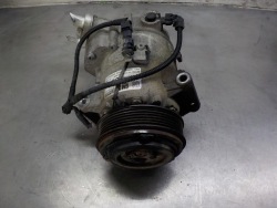opel Astra компрессор кондиционера 401351739 UB4