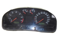 vw PASSAT B5 1.6 101KM 97r спидометр пробег:289433km