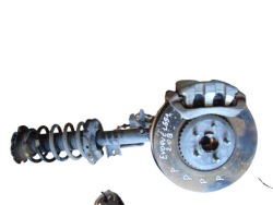 поворотный кулак Range Rover Evoque L551 2.0b K8D2-18045-AB