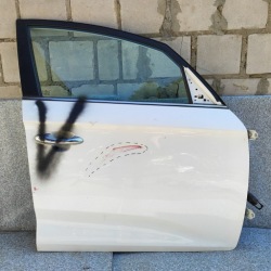 kia CARENS 4 IV 13- дверь передняя правая 18R 1D