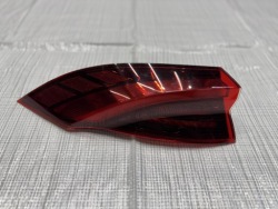 фонарь левый MASERATI GRECALE 670157332