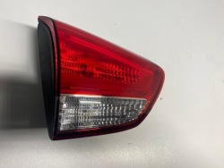 kia CARENS IV фонарь левый в крышке багажника 13-17 oe