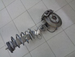 поворотный кулак, цапфа правая CITROEN C4 CACTUS 1.2 2015 год