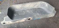 renault TRAFIC III 15r подножка накладка порога передний левый 768510190R
