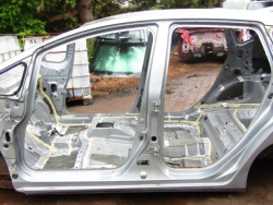 порог без навесного левый NH823M Honda JAZZ IV