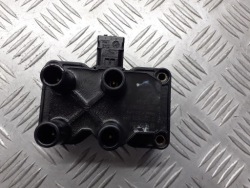 катушка зажигание FORD Fusion 1.4 0221503485