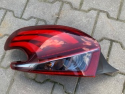 peugeot 208 и РЕСТАЙЛИНГ HB фонарь левый led 9825601280
