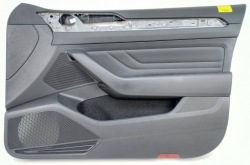 дверные карты правый передний vw PASSAT B8