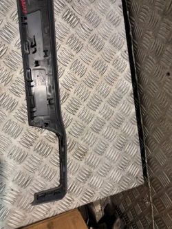 renault EXPRESS молдинг декор воздухозаборник жалюзи потока воздуха европа 684214886R