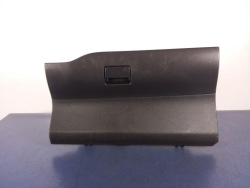 TOYOTA Auris I бардачок пассажира 55552-02100