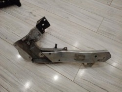 кронштейн крепление ремня левый MERCEDES X253 A2536210600 A2536201801
