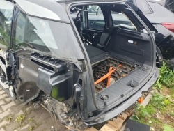 BMW i3 2019R четверть фартук зад левая правая