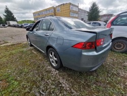 Honda ACCORD петля передних Двери - Передний 2005 2.2л