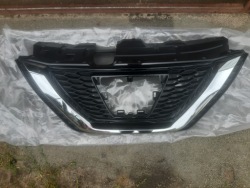 решетка радиатора nissan QASHQAI II рестайлинг