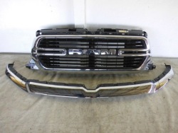 решетка радиатора хром Dodge RAM V 5 оригинал 2019 2020 2021 2022 2023 2024