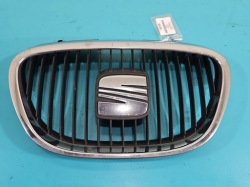 решетка радиатора seat ALTEA 04-09