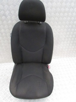кресло обшивка PP правый передний TOYOTA RAV4 III 08R