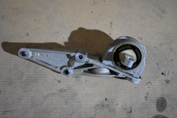 подушка лапа кронштейн PORSCHE TAYCAN 1