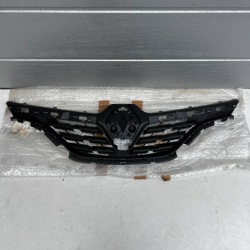 renault CAPTUR II 19-> решетка радиатора перед