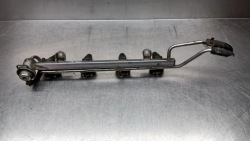 SKODA OCTAVIA I 1,8 20V 02 r топливная рейка