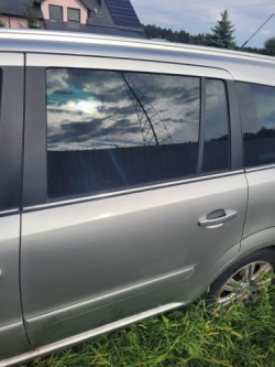 opel ZAFIRA b дверь левая Комплектная Z176