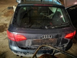 Audi A4 шланг интеркулера 2009 2.0л