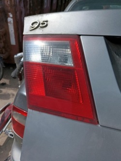 задний правый фонарь SAAB 9-5 седан 2001 год
