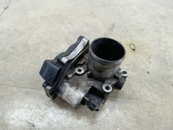 ДРОССЕЛЬНАЯ ЗАСЛОНКА renault LAGUNA III H8200727648 8200987453 valeo 2.0