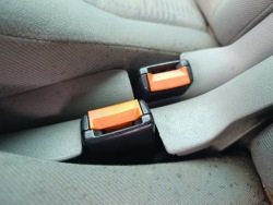 seat MII vw UP CITIGO 3D защелка крепление ремень безопасности правый задний 1S0857740A