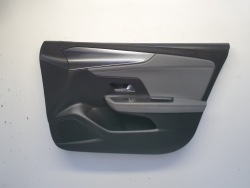 opel MOKKA b II дверные карты правый перед